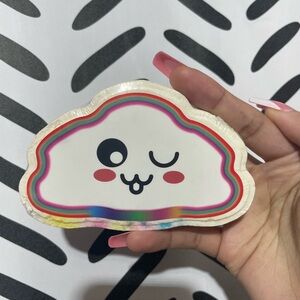 Cloud shaped bath bomb